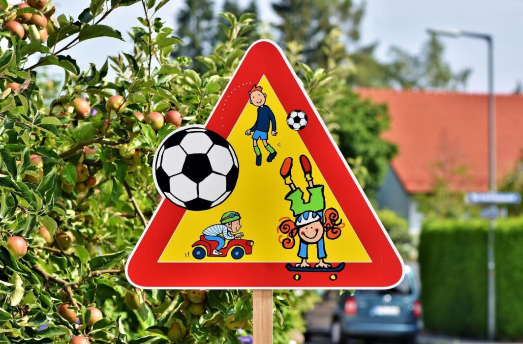 Mit Sommerstraßen Ferienflair und Leben auf die Straßen bringen